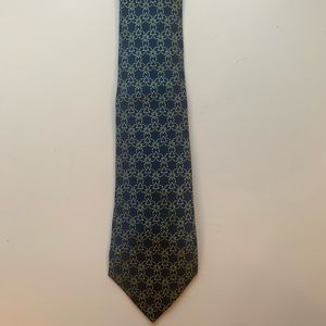 HERMÈS blue and green horseshoe/clover pattern tie